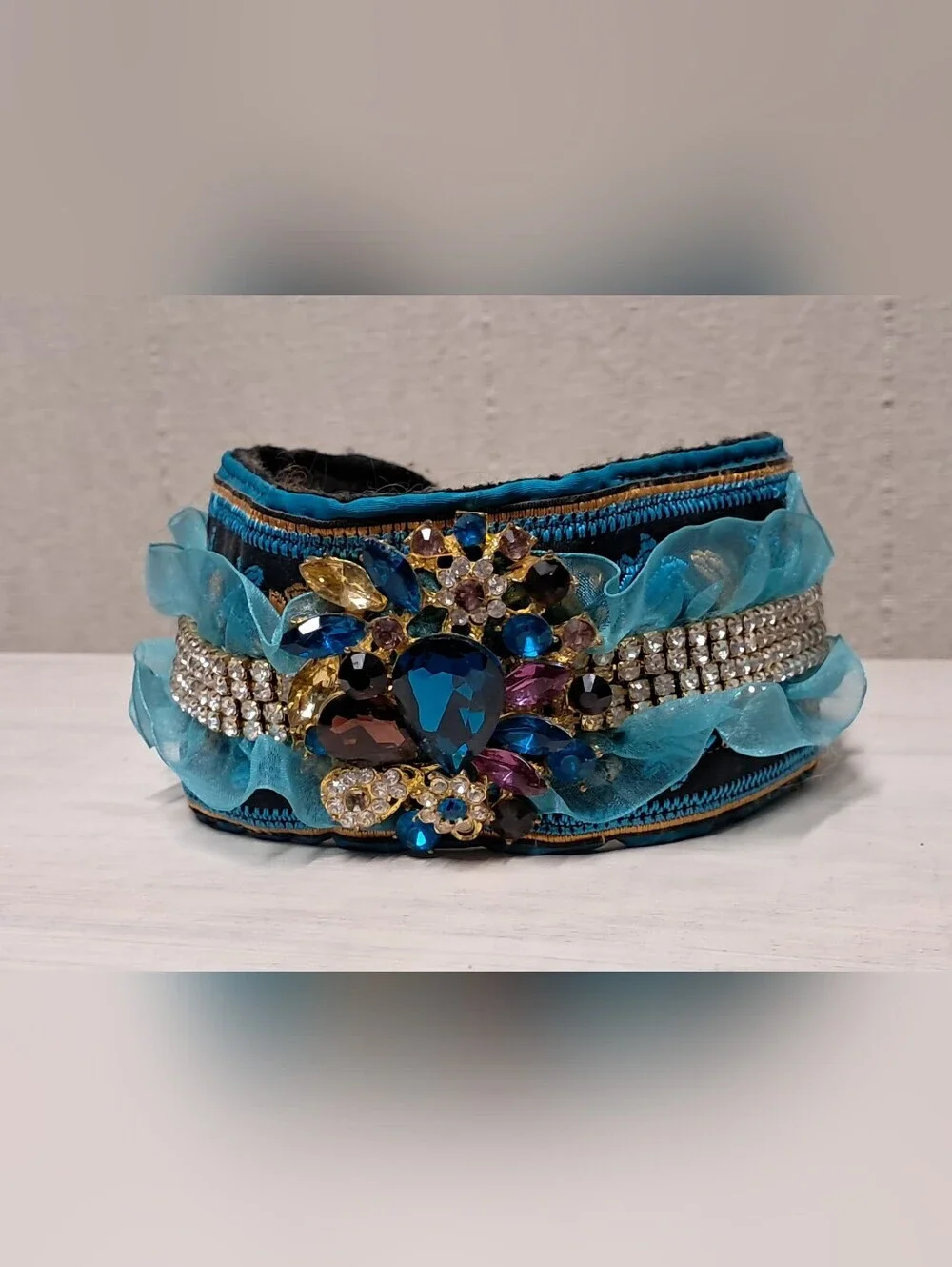Juliettes Couture eye catching